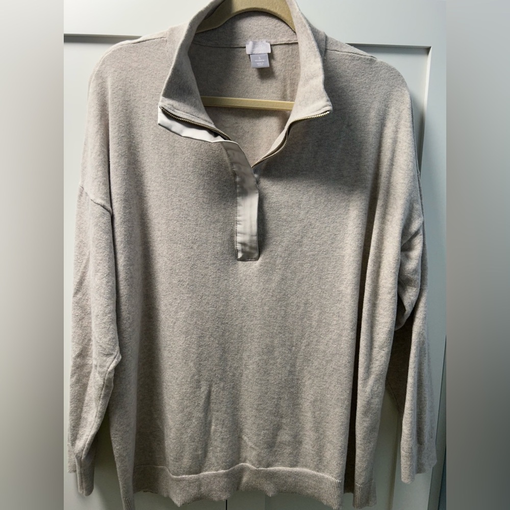 New without tags Chico’s Zenergy 1/4 zip sweater size 3. Oatmeal in color.